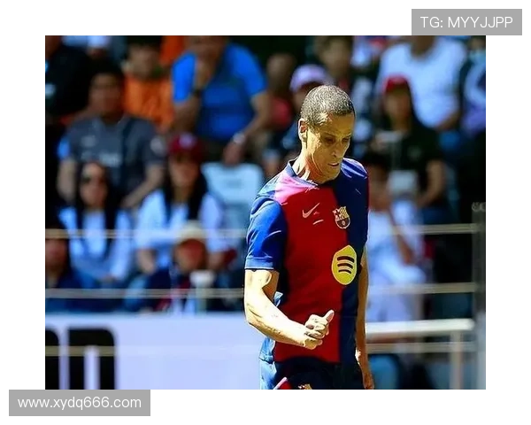 菲戈离皇马曾与利物浦谈判擦肩