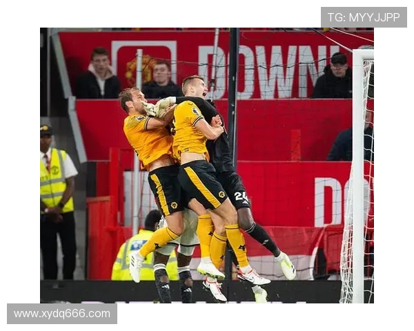 多特怒斥VAR再漏判明显点球 多特怒斥VAR再漏判明显点球